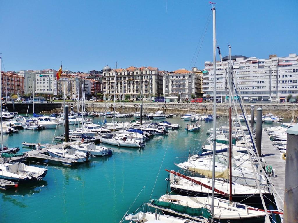 Apartamento A Estrenar Junto Al Sardinero 桑坦德 外观 照片